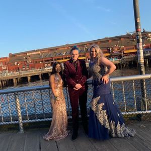 Meet your Posher, Kadin